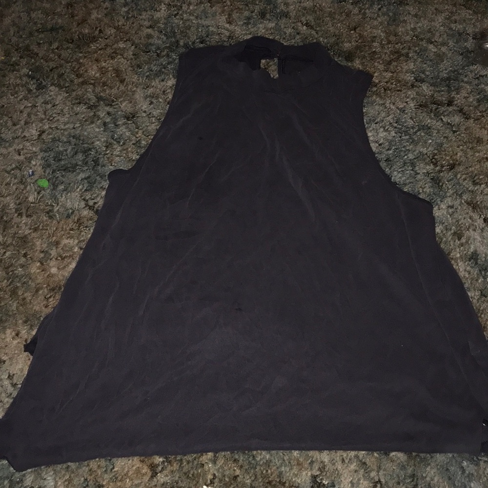 Blackish gray tank top
